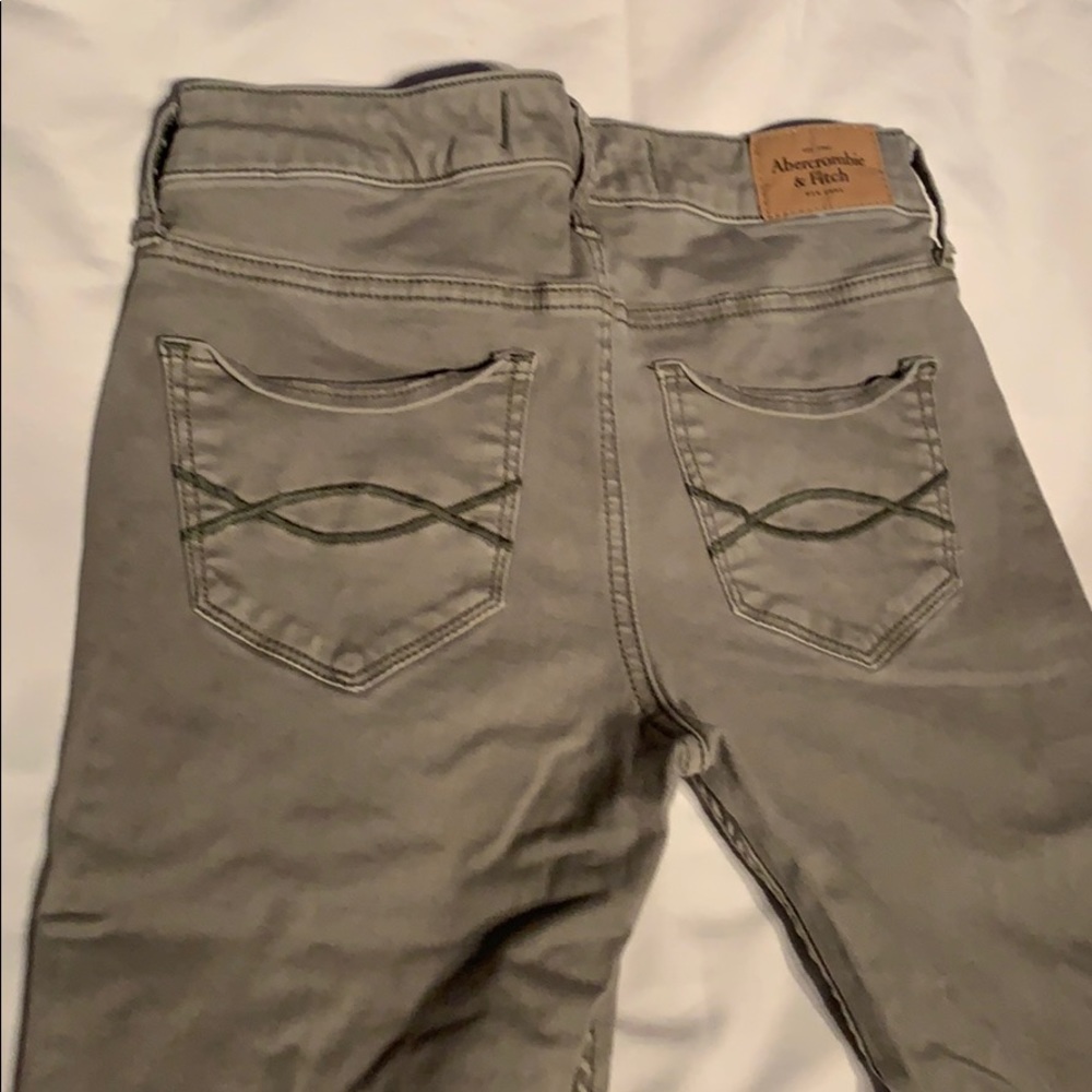 Size:2 - Picture 4 of 4